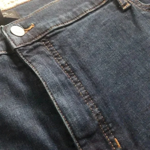 Banana Republic Straight Jeans - Picture 13 of 13